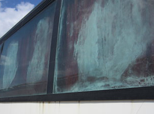 Чистка стеклопакетов автобусов